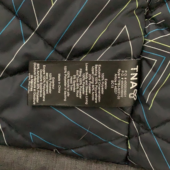 *SOLD* TNA Summit Parka EUC - Picture 7 of 12